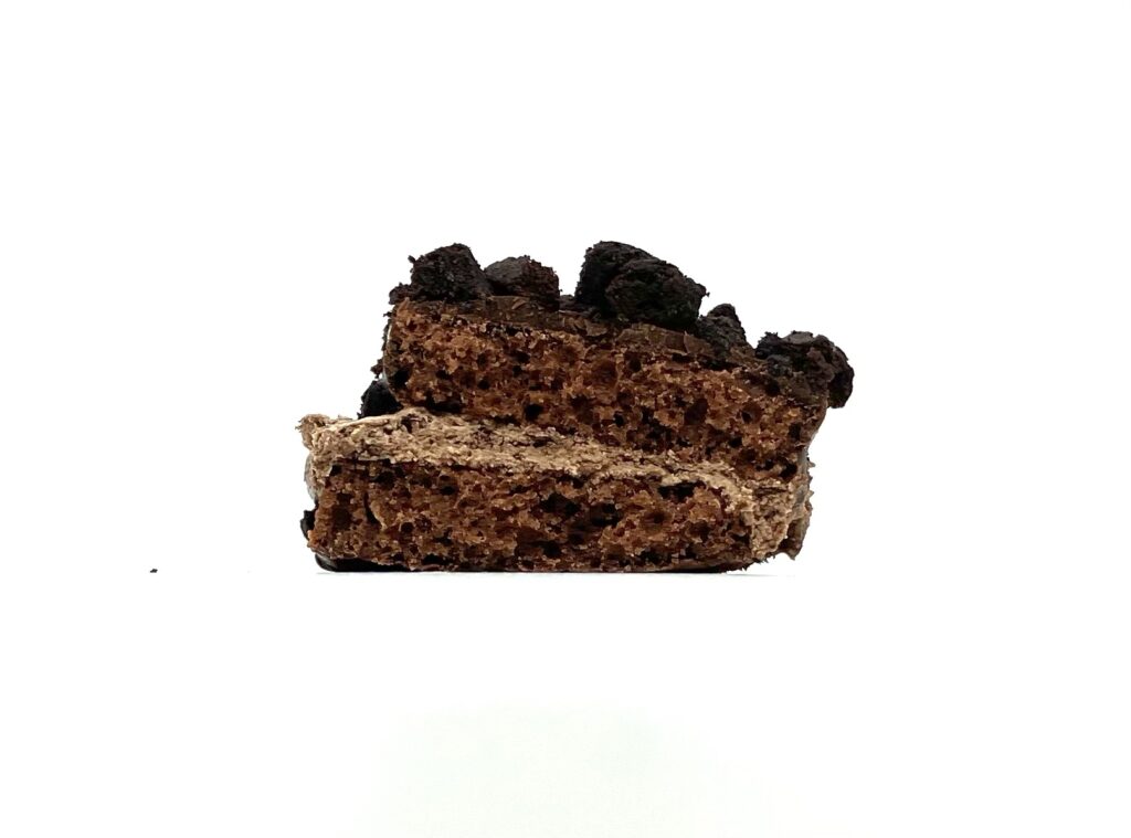 black-thunder-chocolate-cookie-sand-eating 