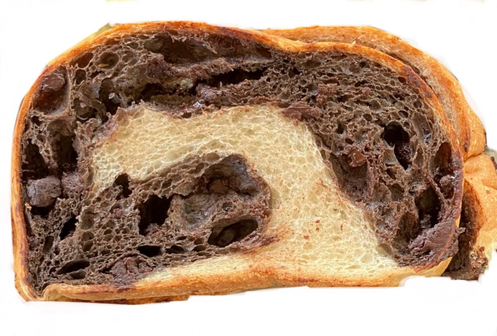 familymart-sweet-chocolate-france-bread-up