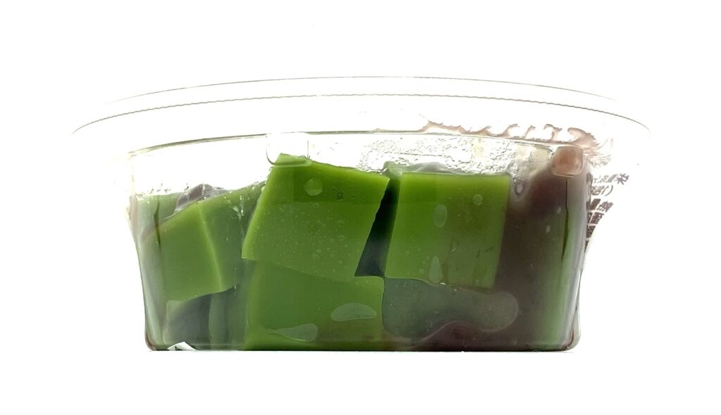 seveneleven-milk-jelly-matcha-source-side