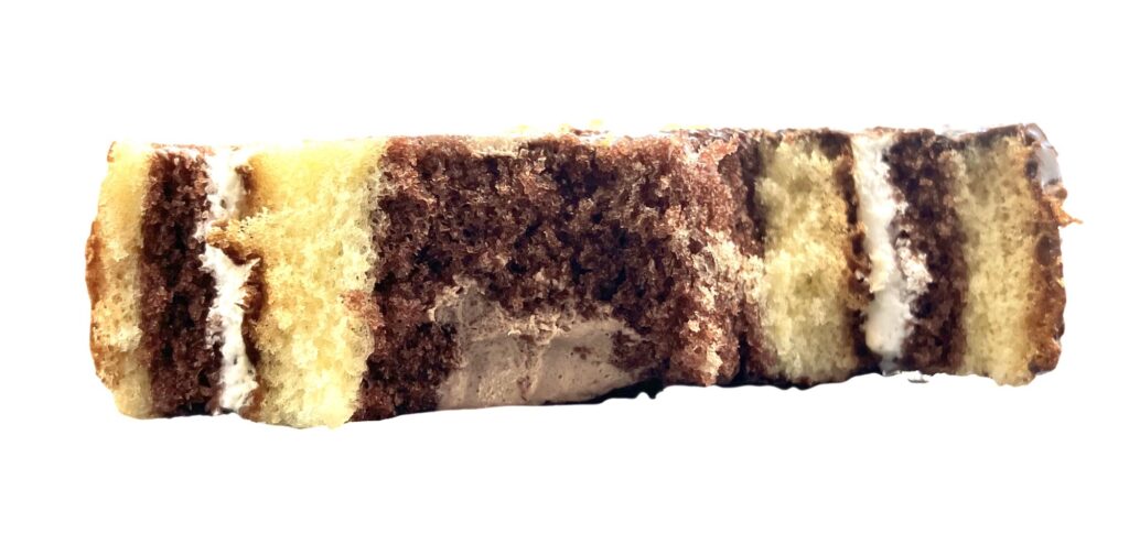 familymart-sweet-two-chocolate-roll-cake-eating 