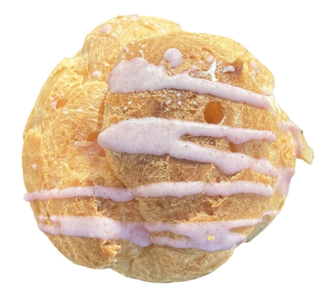 seveneleven-sweets-strawberry-cream-puff-up